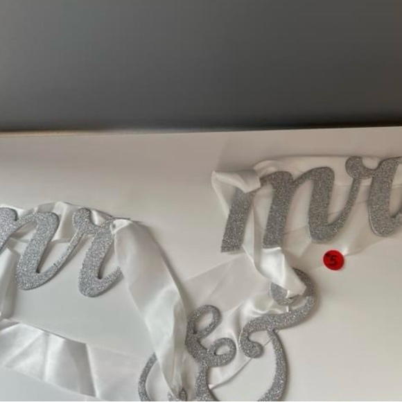 Wedding stuff - Picture 8 of 8